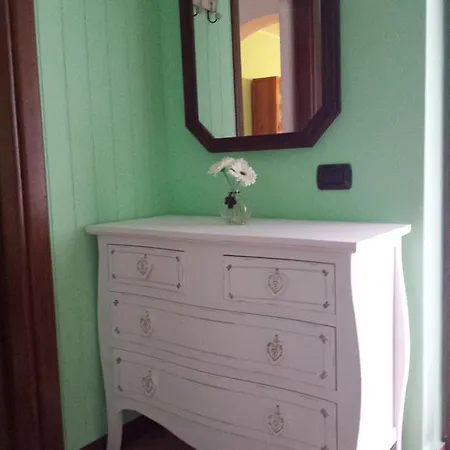 B&B Bed And Flowers